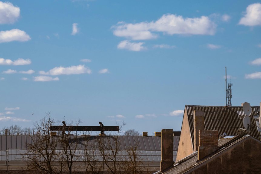 schedule roofing emergency repairs